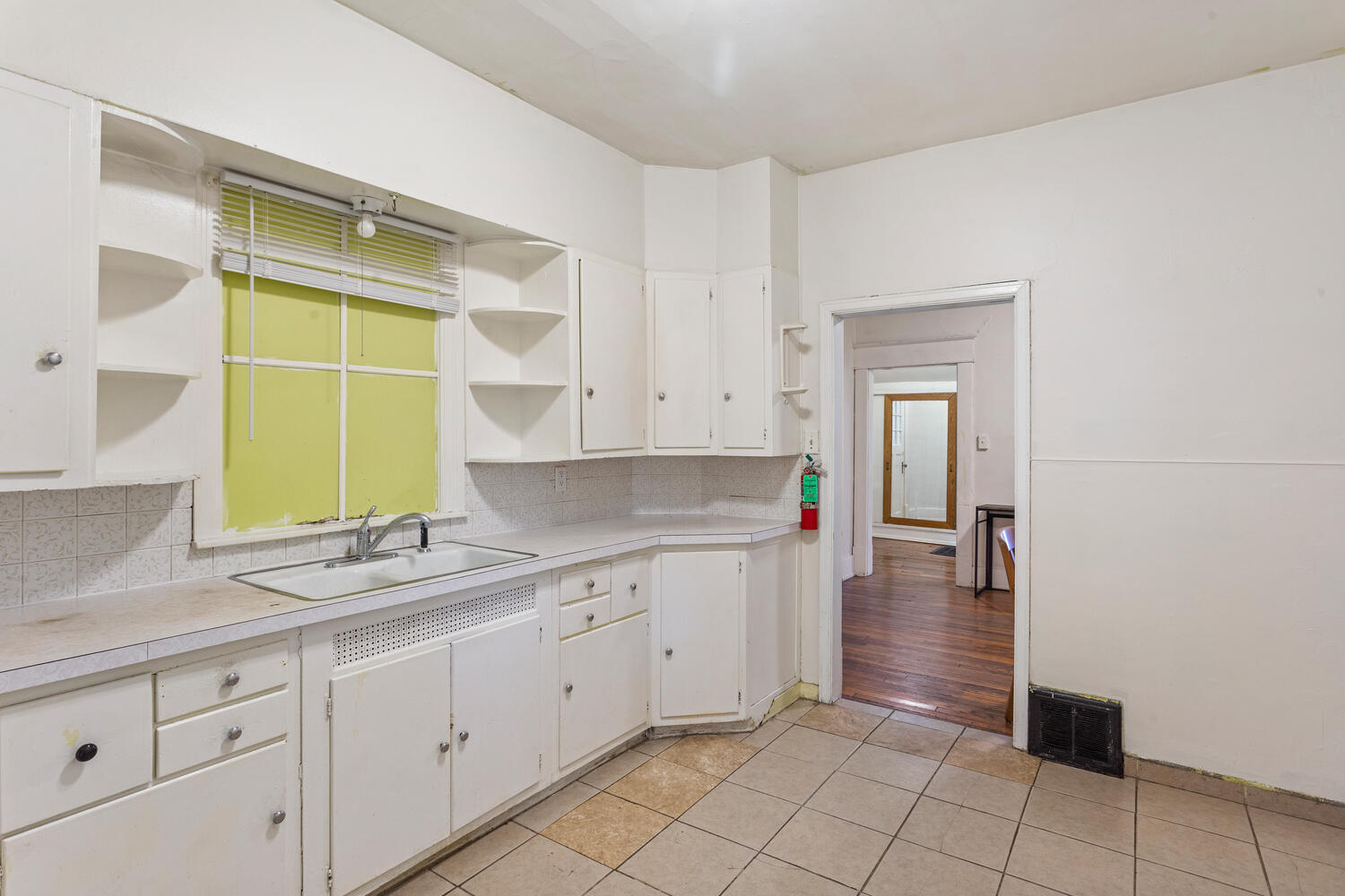 812 West Main Street Urbana, IL 61801 - Photo 20 of 28