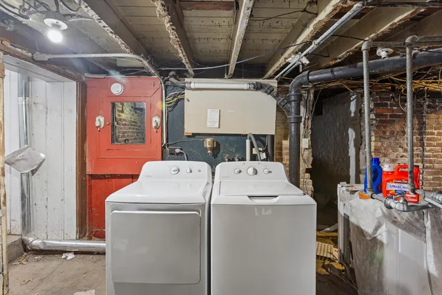 $250,000 | 812 West Main Street, Urbana, IL 61801