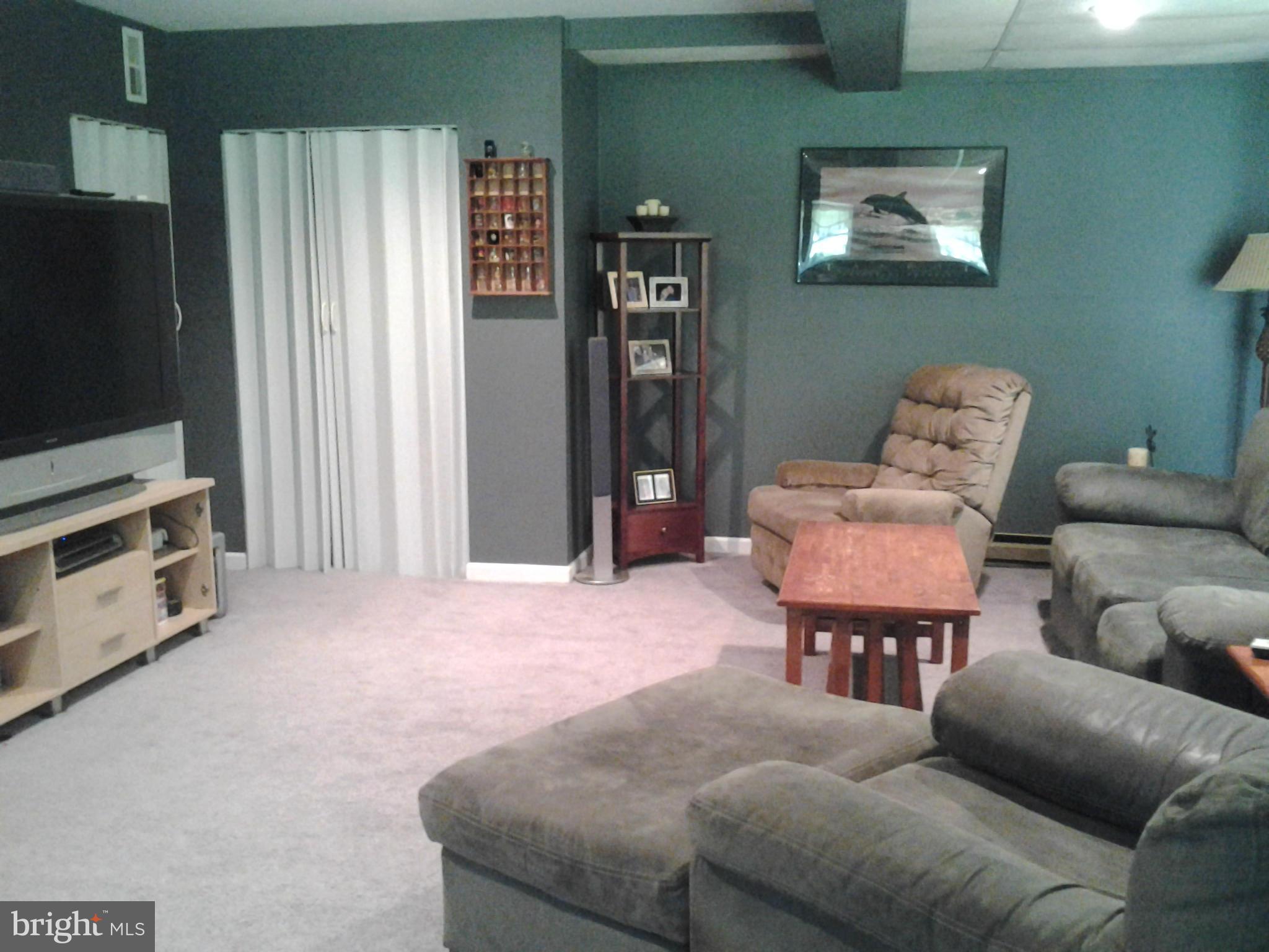 5255 Mackall Road St. Leonard, MD 20685 - Photo 23 of 30 Living Room