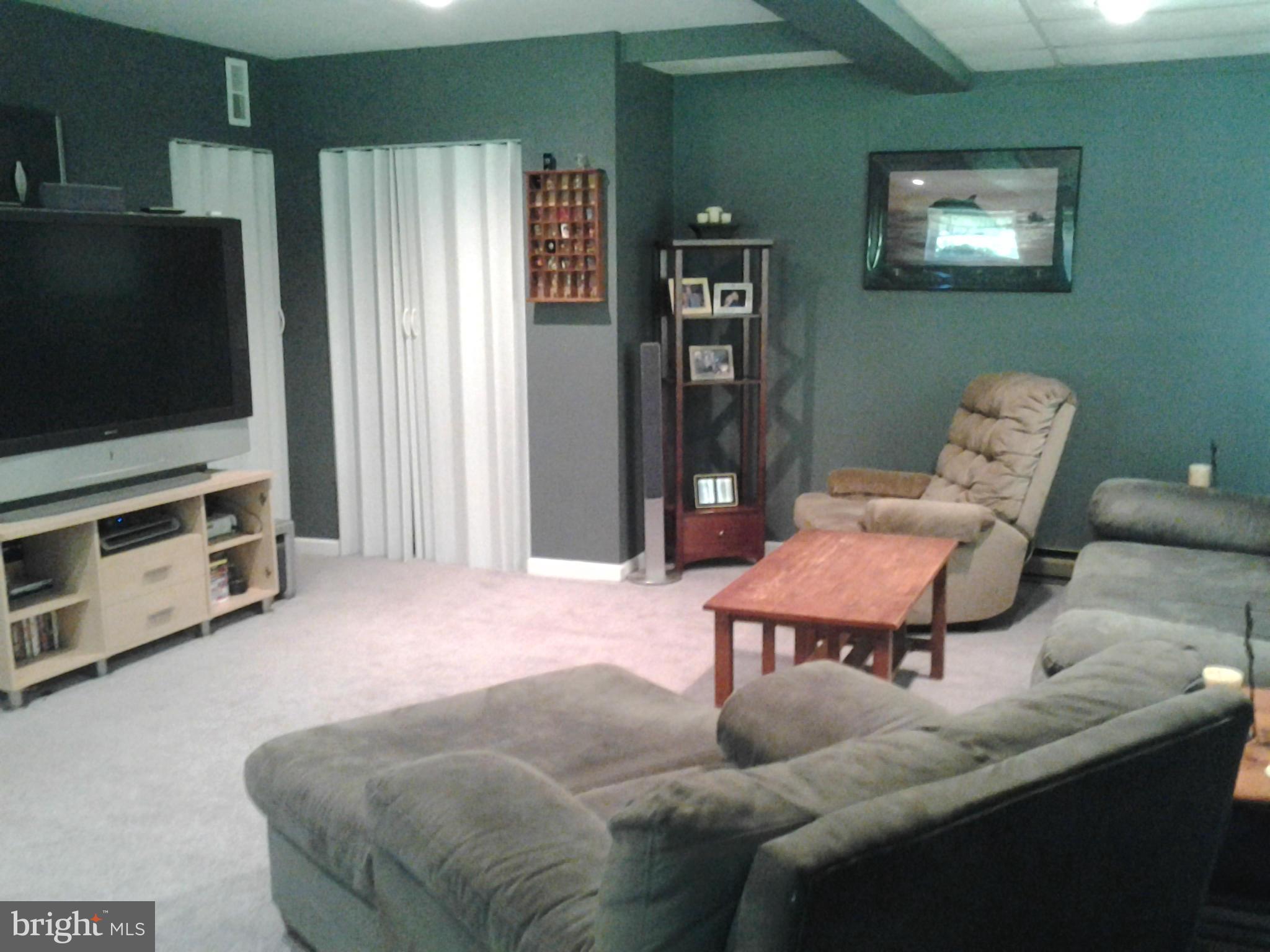 5255 Mackall Road St. Leonard, MD 20685 - Photo 25 of 30 Living Room