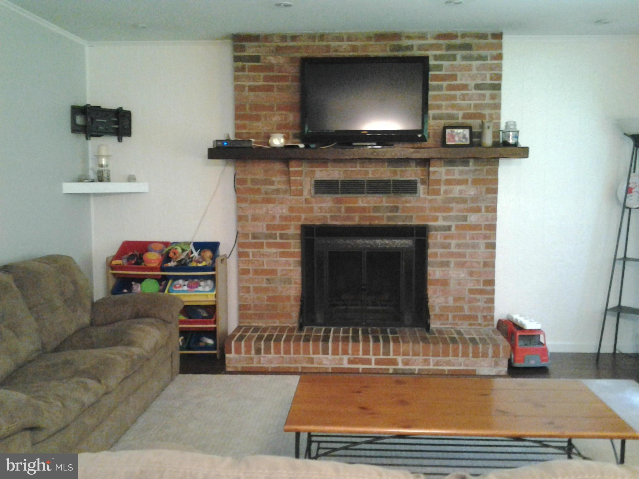 5255 Mackall Road St. Leonard, MD 20685 - Photo 4 of 30 Family Room