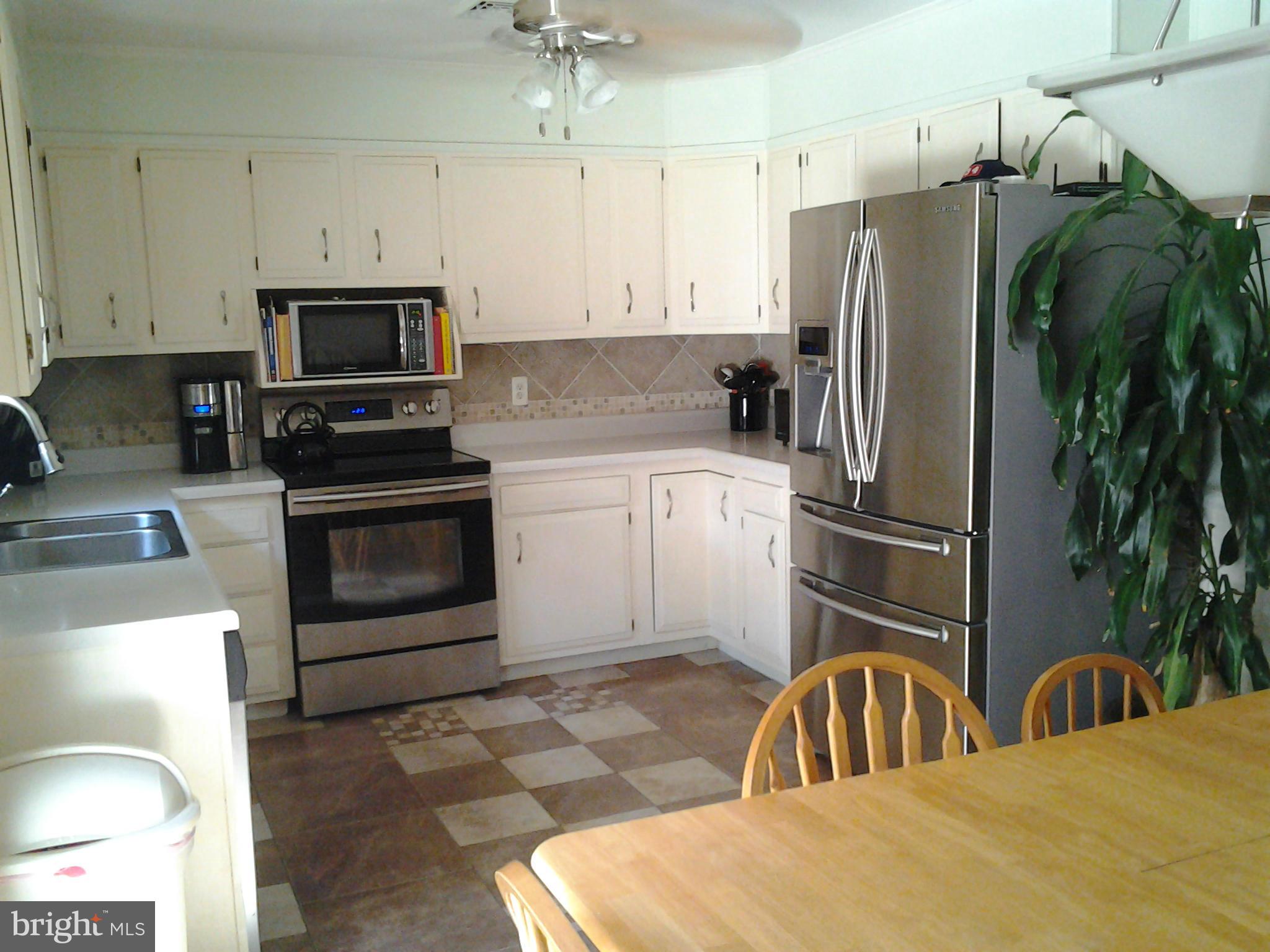 5255 Mackall Road St. Leonard, MD 20685 - Photo 8 of 30 Kitchen
