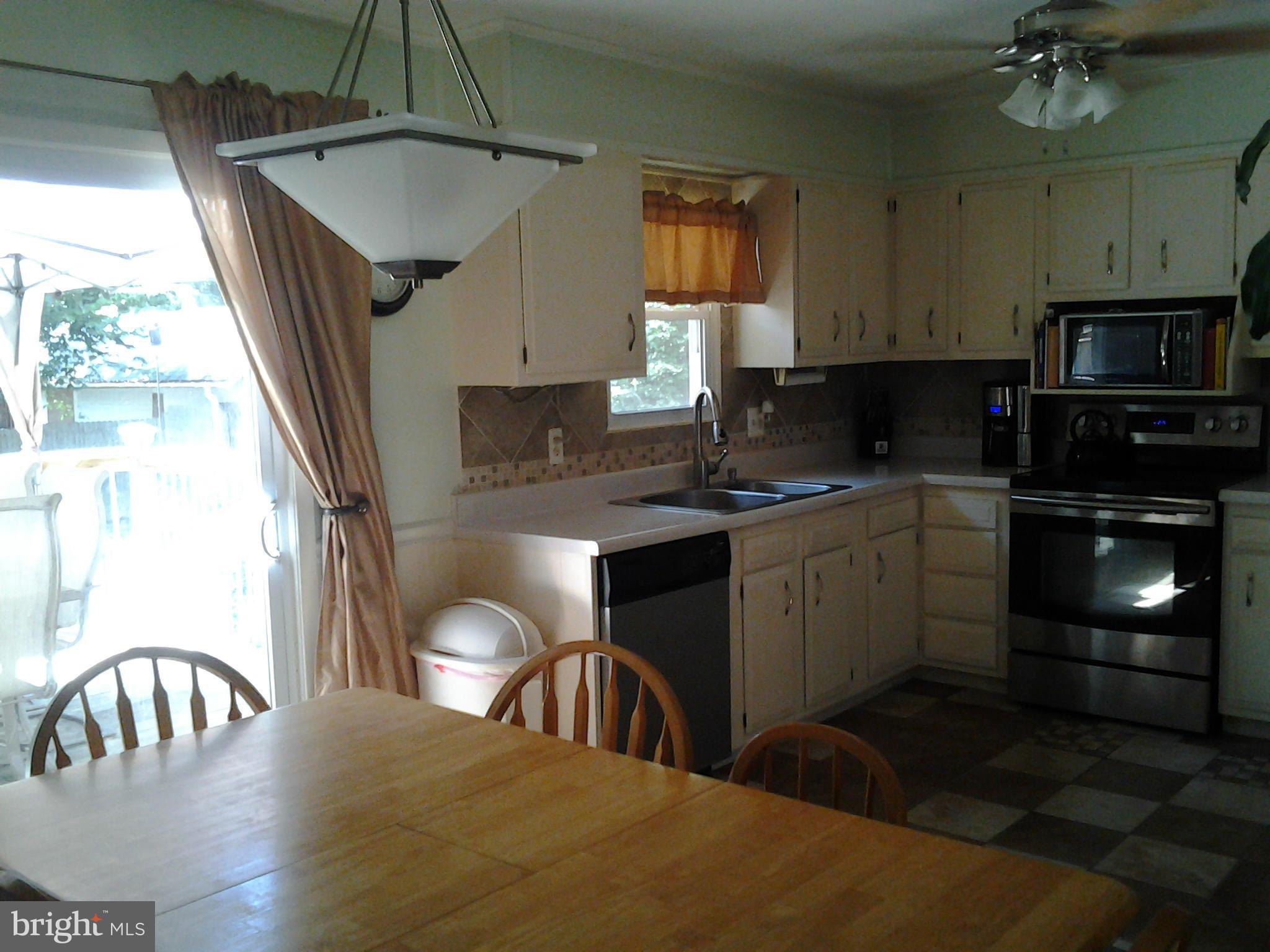 5255 Mackall Road St. Leonard, MD 20685 - Photo 9 of 30 Kitchen
