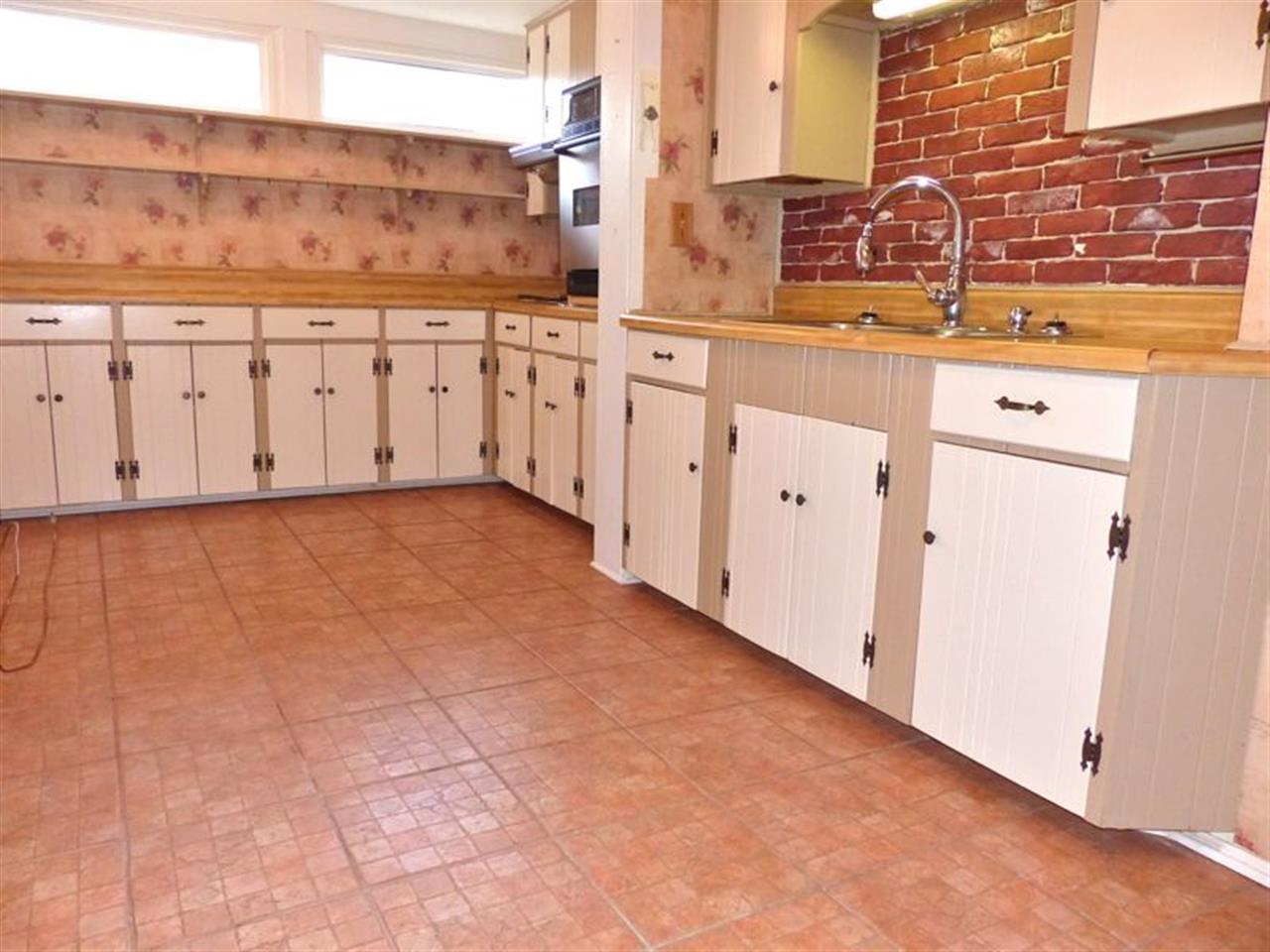 504 Greve Road Pensacola, FL 32507 - Photo 6 of 19 Fully loaded, new oven, tile floors!