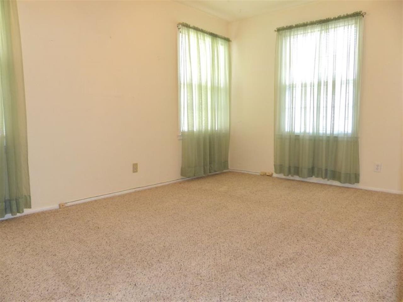504 Greve Road Pensacola, FL 32507 - Photo 10 of 19 Spacious Master Bedroom!