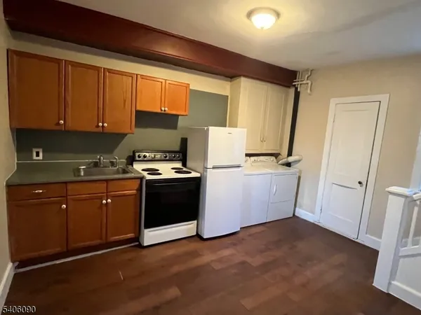 $1,300 | 56 Filmore Street, Unit A, Phillipsburg, NJ 08865