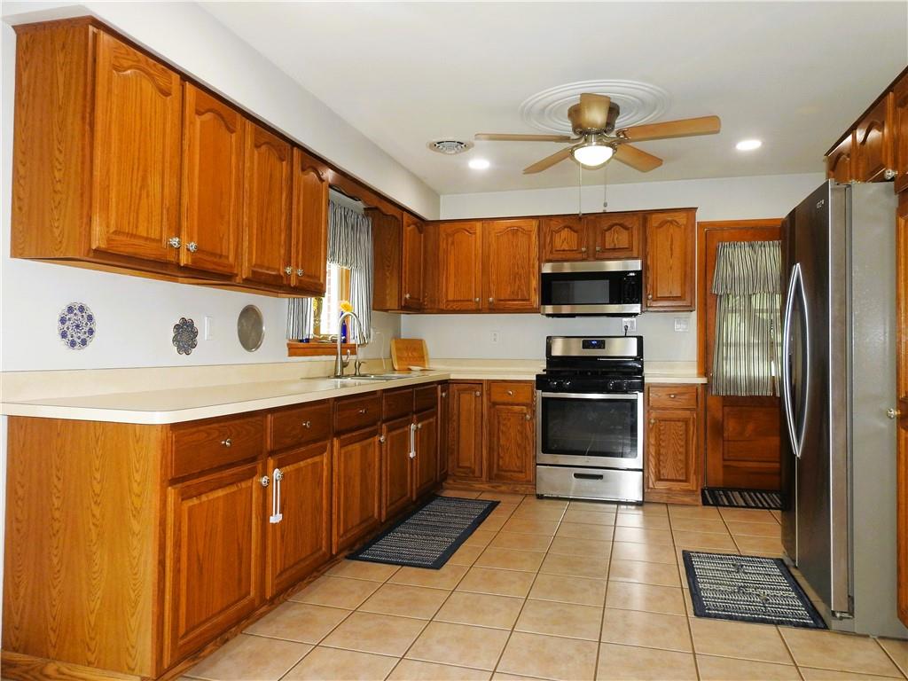 2313 Mercer Road New Brighton, PA 15066 - Photo 3 of 25 Gallery Image 3