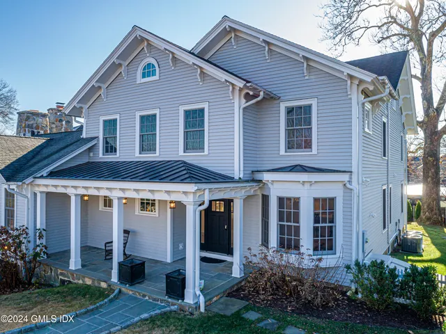 $3,150,000 | 3 Finney Knoll Lane, Riverside, CT 06878