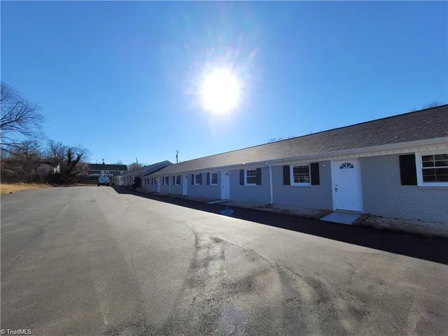 $1,050 | 800 Dodson Mill Road, Unit 5, Pilot Mountain, NC 27041