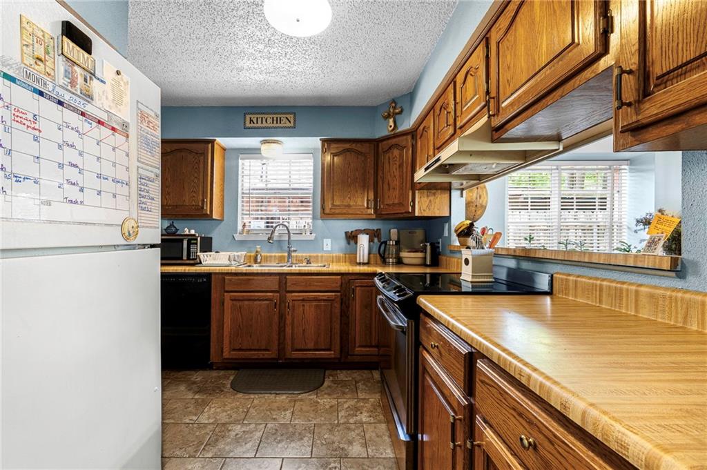 215 Ridgewood Circle Mandeville, LA 70471 - Photo 11 of 24