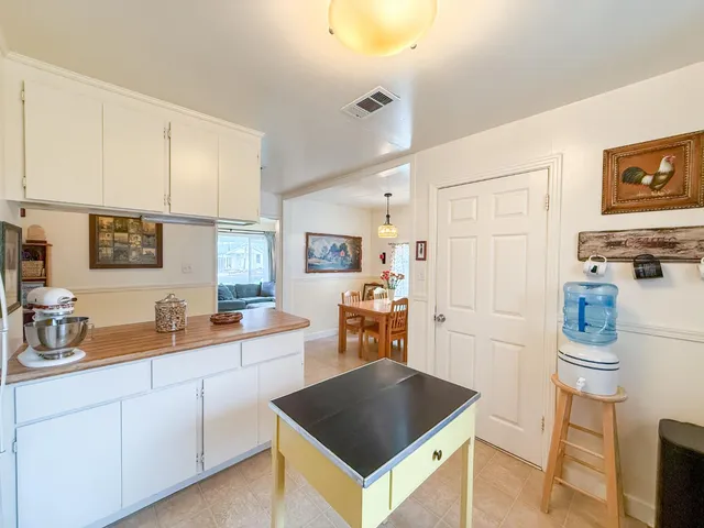 $394,999 | 674 Wallis Avenue, Gustine, CA 95322