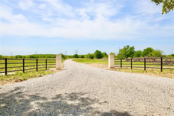 $574,000 | 1415 Farm To Market 3264 Sunset Tx 76270, Sunset, TX 76270