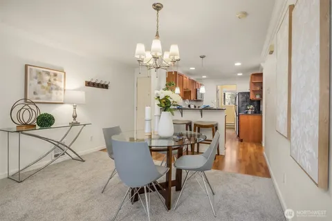 $448,000 | 1007 156th Avenue Northeast, Unit B209, Bellevue, WA 98007