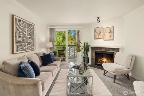 $448,000 | 1007 156th Avenue Northeast, Unit B209, Bellevue, WA 98007