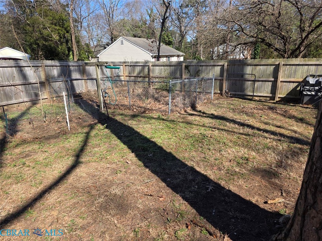 1399 Mercer Road Gloucester Point, VA 23062 - Photo 13 of 24