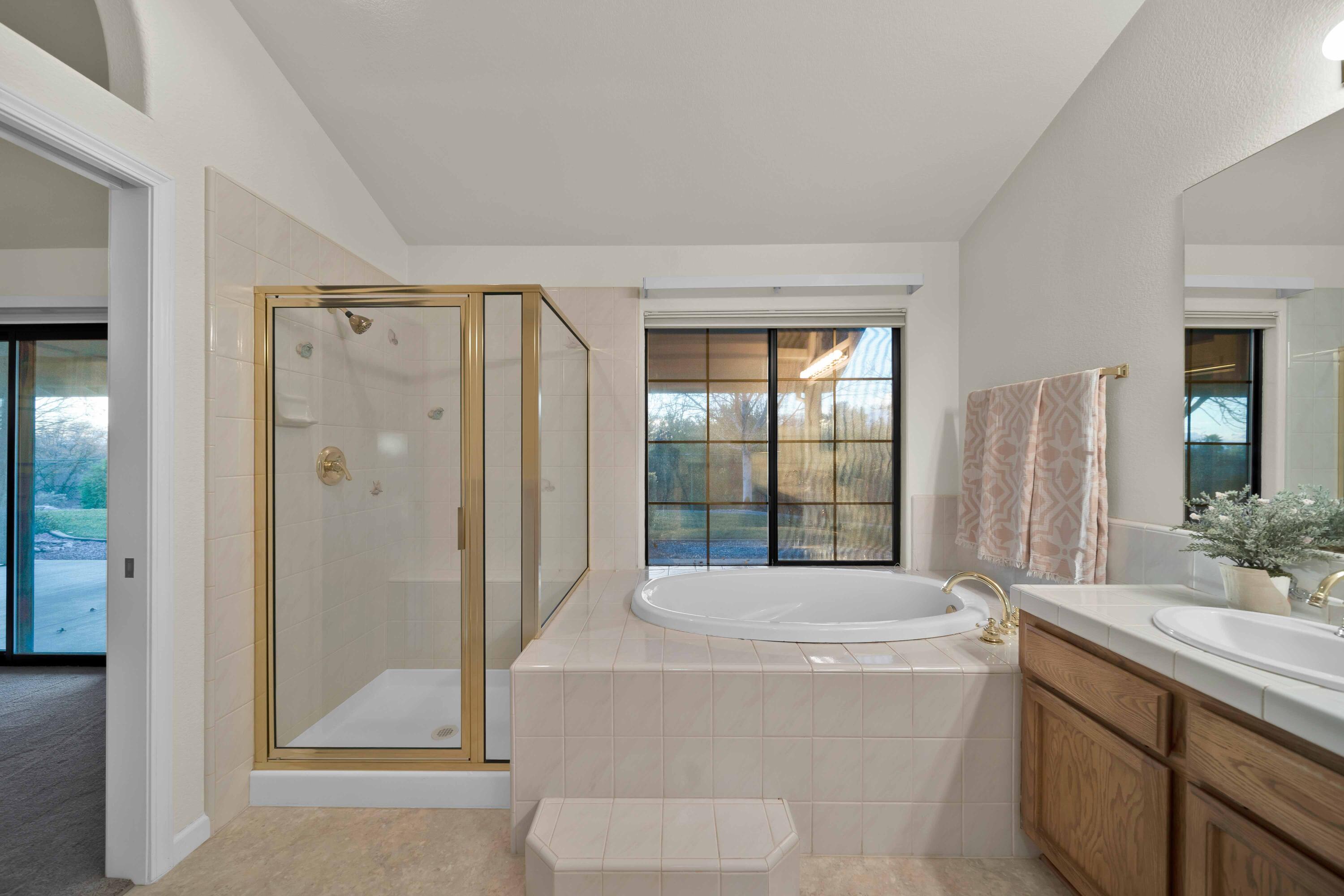 4446 Heather Ridge Lane Redding, CA 96001 - Photo 11 of 13 Redding Real Estate Photography-50