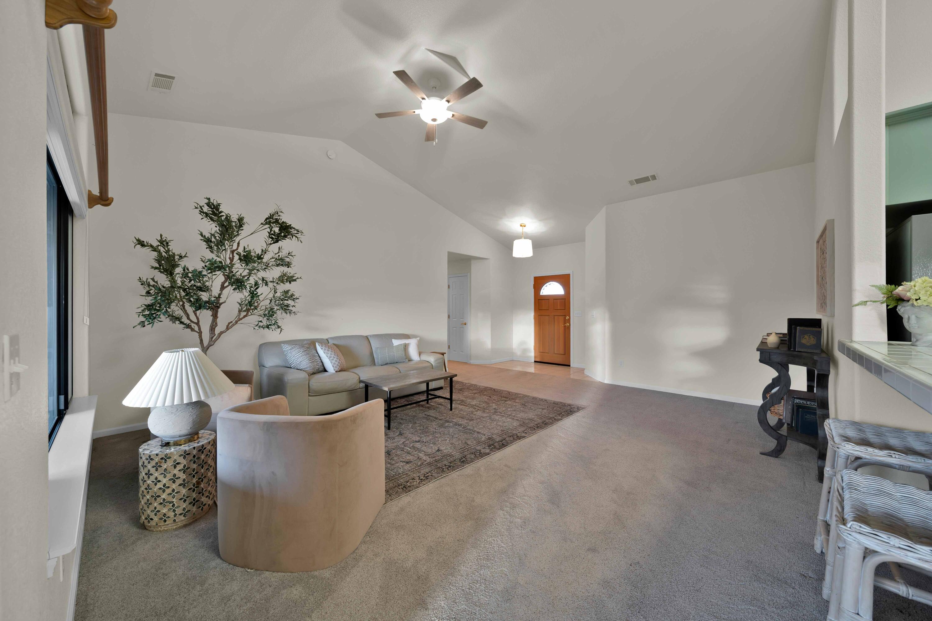 4446 Heather Ridge Lane Redding, CA 96001 - Photo 4 of 13 Redding Real Estate Photography-27