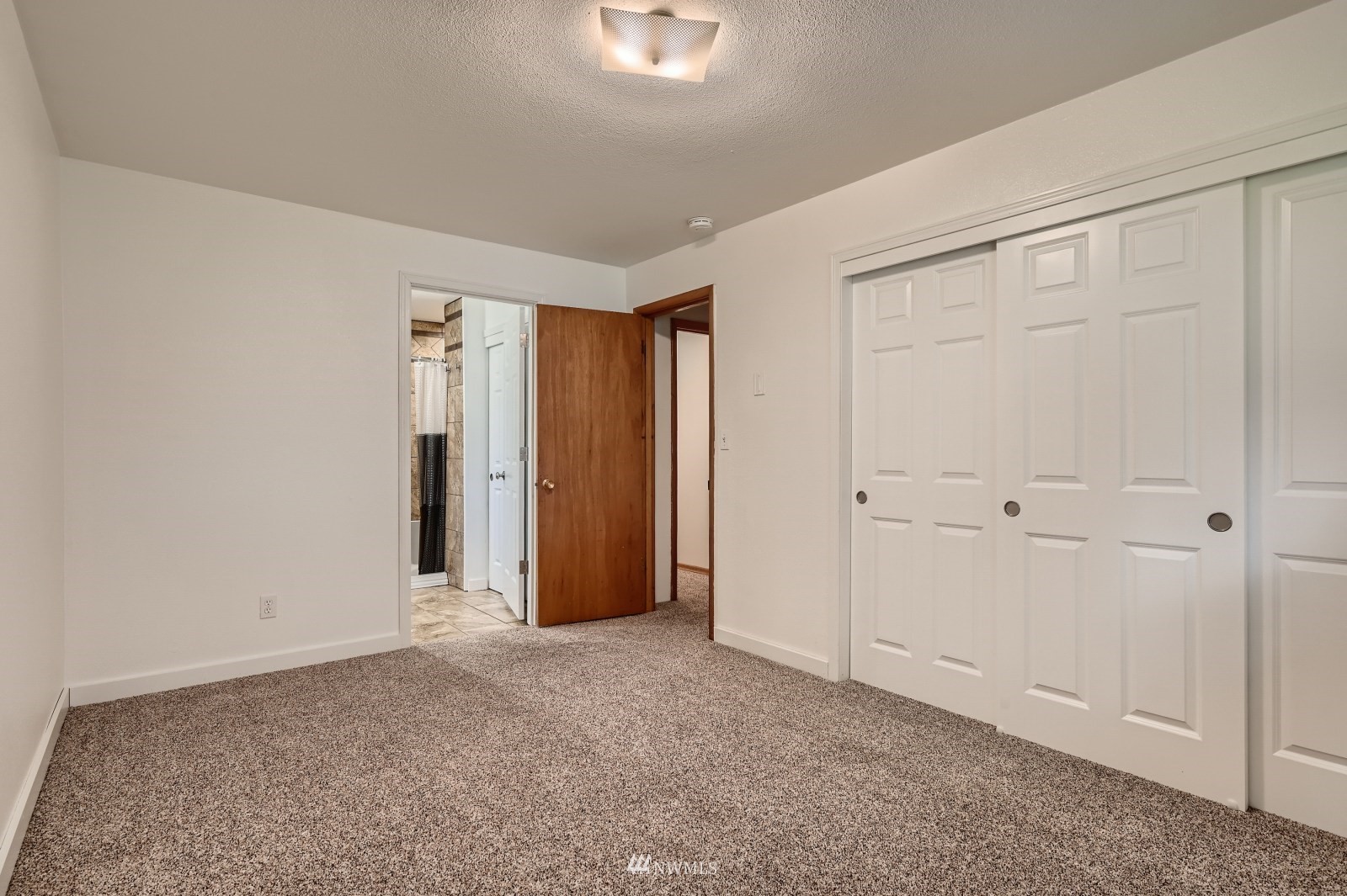 9532 Northeast 198th Street Bothell, WA 98011 - Photo 15 of 28 Gallery Image 15