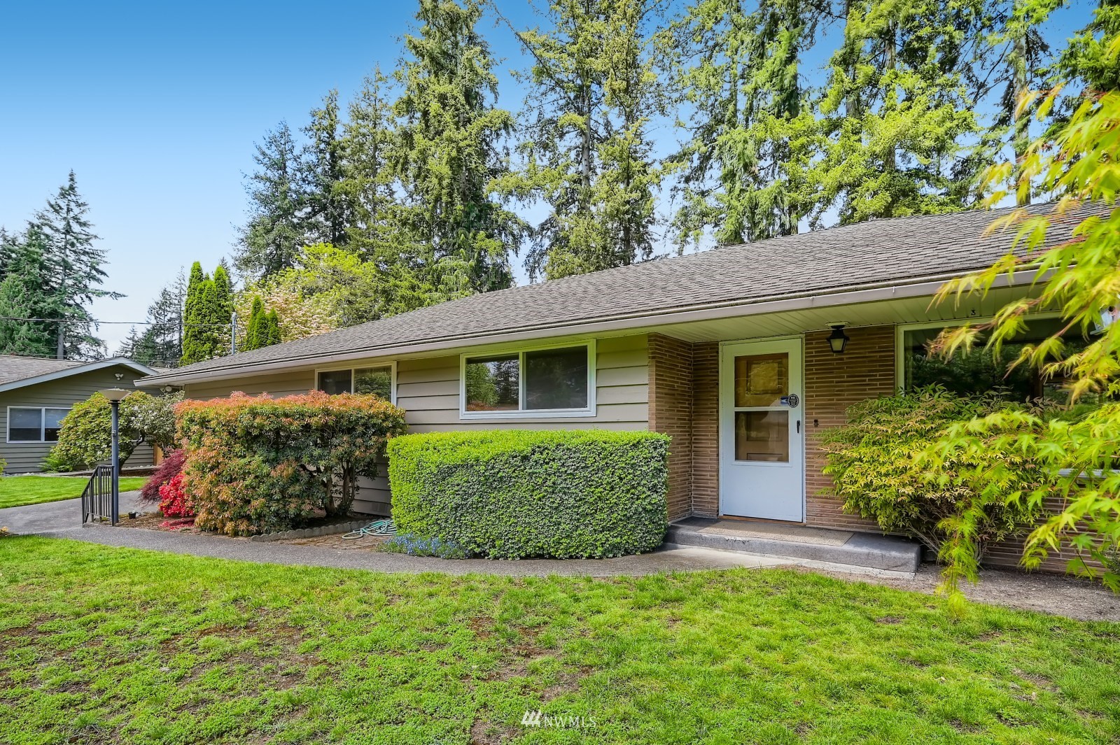 9532 Northeast 198th Street Bothell, WA 98011 - Photo 3 of 28 Gallery Image 3