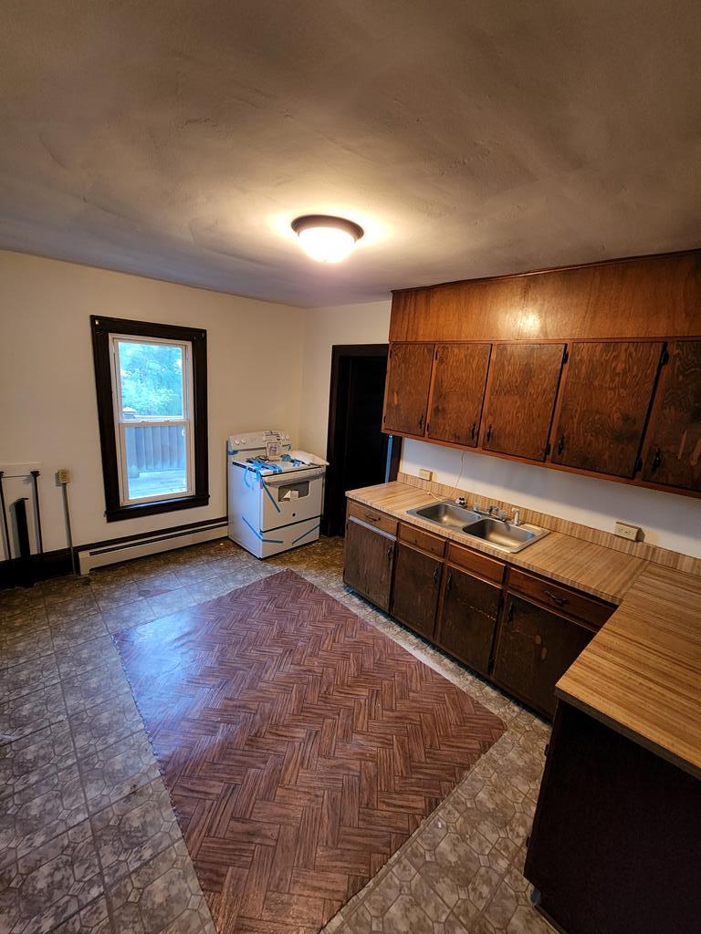 613 Glendale Road Galax, VA 24333 - Photo 27 of 37 Gallery Image 27