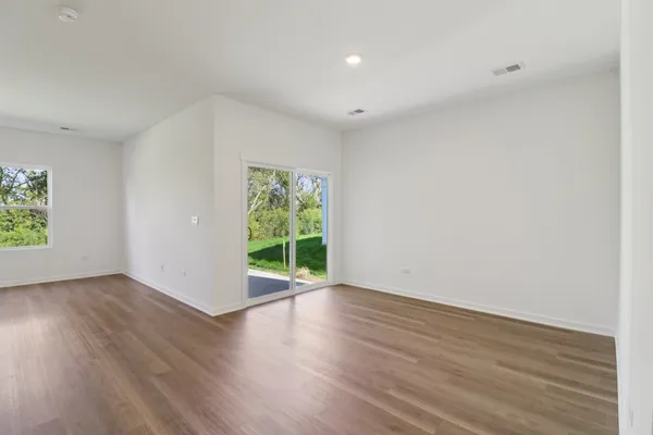 $434,990 | 1118 Bluebell Lane, Bartlett, IL 60103