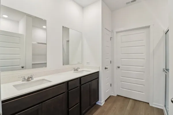 $434,990 | 1118 Bluebell Lane, Bartlett, IL 60103