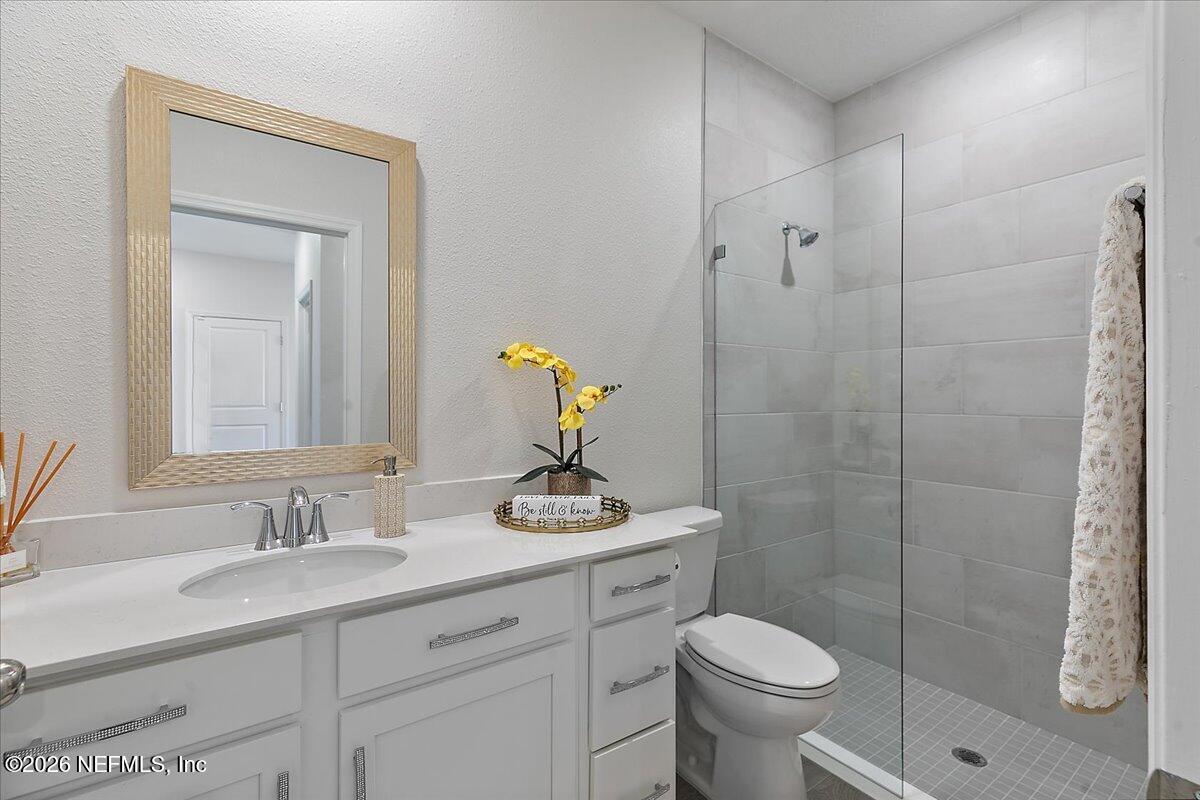 2704 Berryhill Road Green Cove Springs, FL 32043 - Photo 18 of 37 Second Bathroom