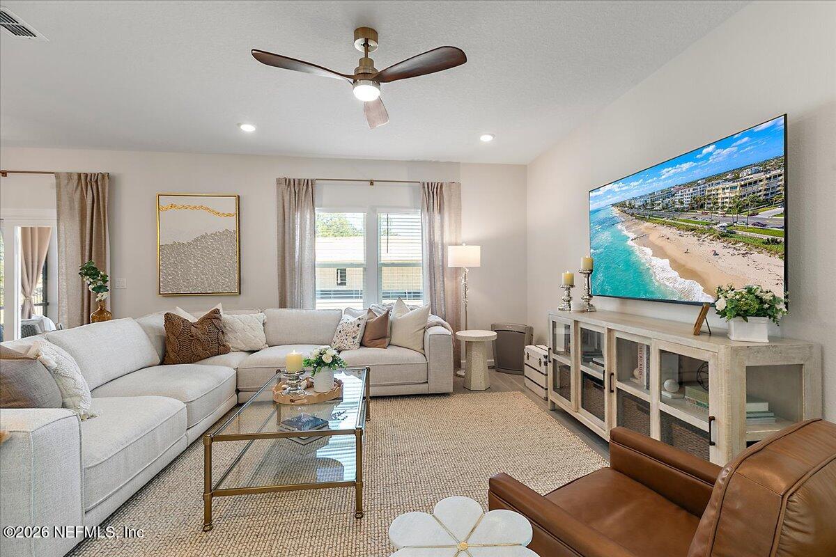 2704 Berryhill Road Green Cove Springs, FL 32043 - Photo 10 of 37 Living Room