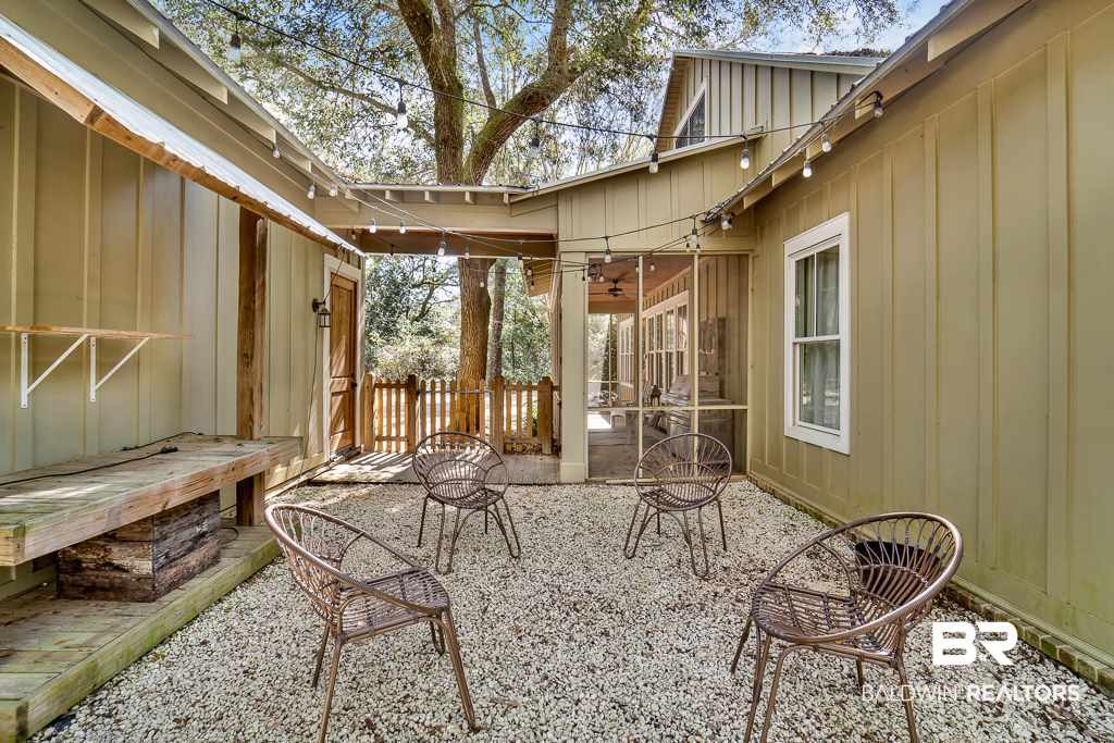 14101 Oak Street Magnolia Springs, AL 36555 - Photo 28 of 31 Back yard with view of screen back porch