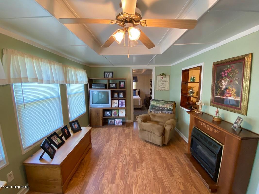 5206 Anneta Road Leitchfield, KY 42754 - Photo 18 of 44 3 bed, 2 bath home with possible 4th bedroom on corner lot for sale in Leitchfield KY.