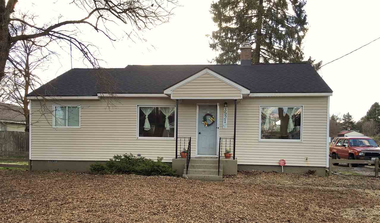 3921 North Locust Road Spokane, WA 99206 - Photo 1 of 17