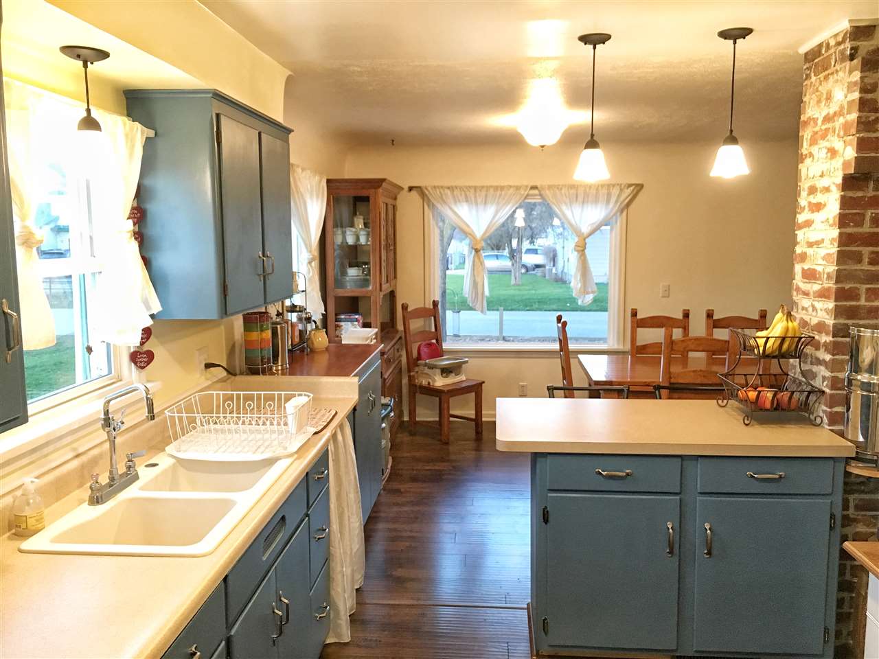 3921 North Locust Road Spokane, WA 99206 - Photo 3 of 17