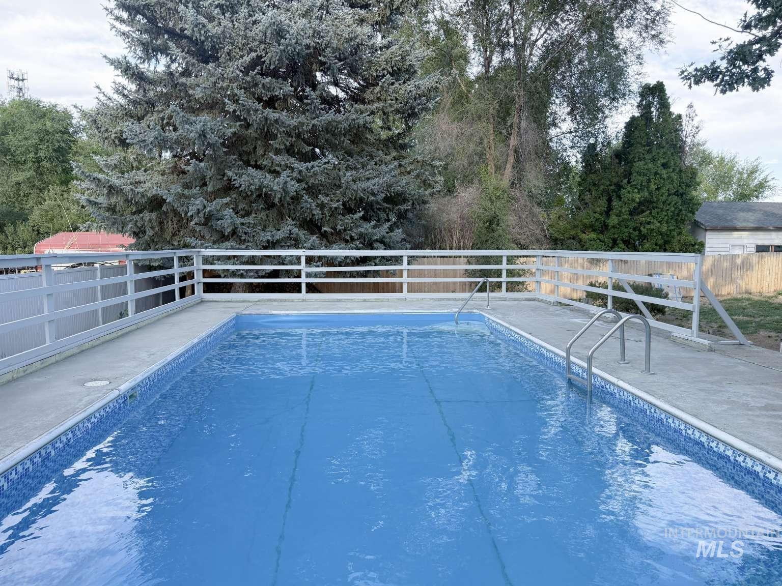 1158 South Powerline Road Nampa, ID 83686 - Photo 5 of 46 Pool