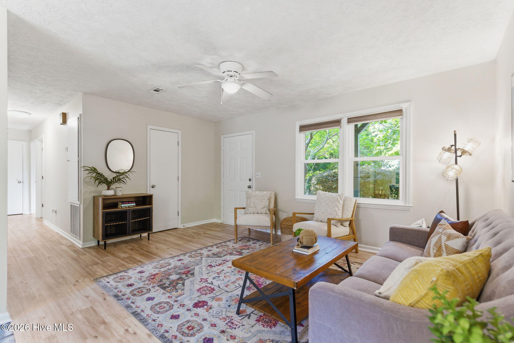 5049 Ferndale Road Wilmington, NC 28411 - Photo 2 of 37 20-web-or-mls-DSC04497