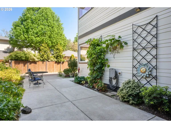 $825,000 | 129 Arbor Drive, Eugene, OR 97404
