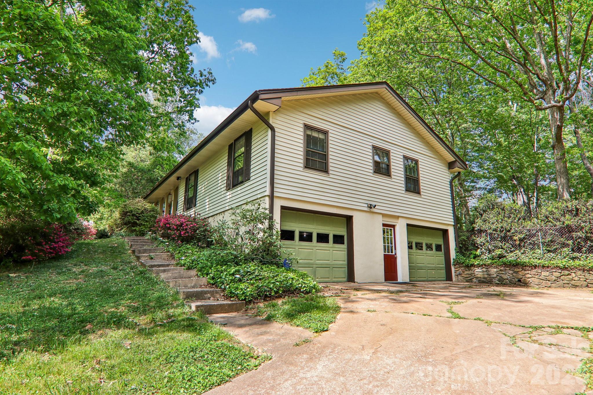 14 Forest Ridge Drive Arden, NC 28704 - Photo 1 of 39