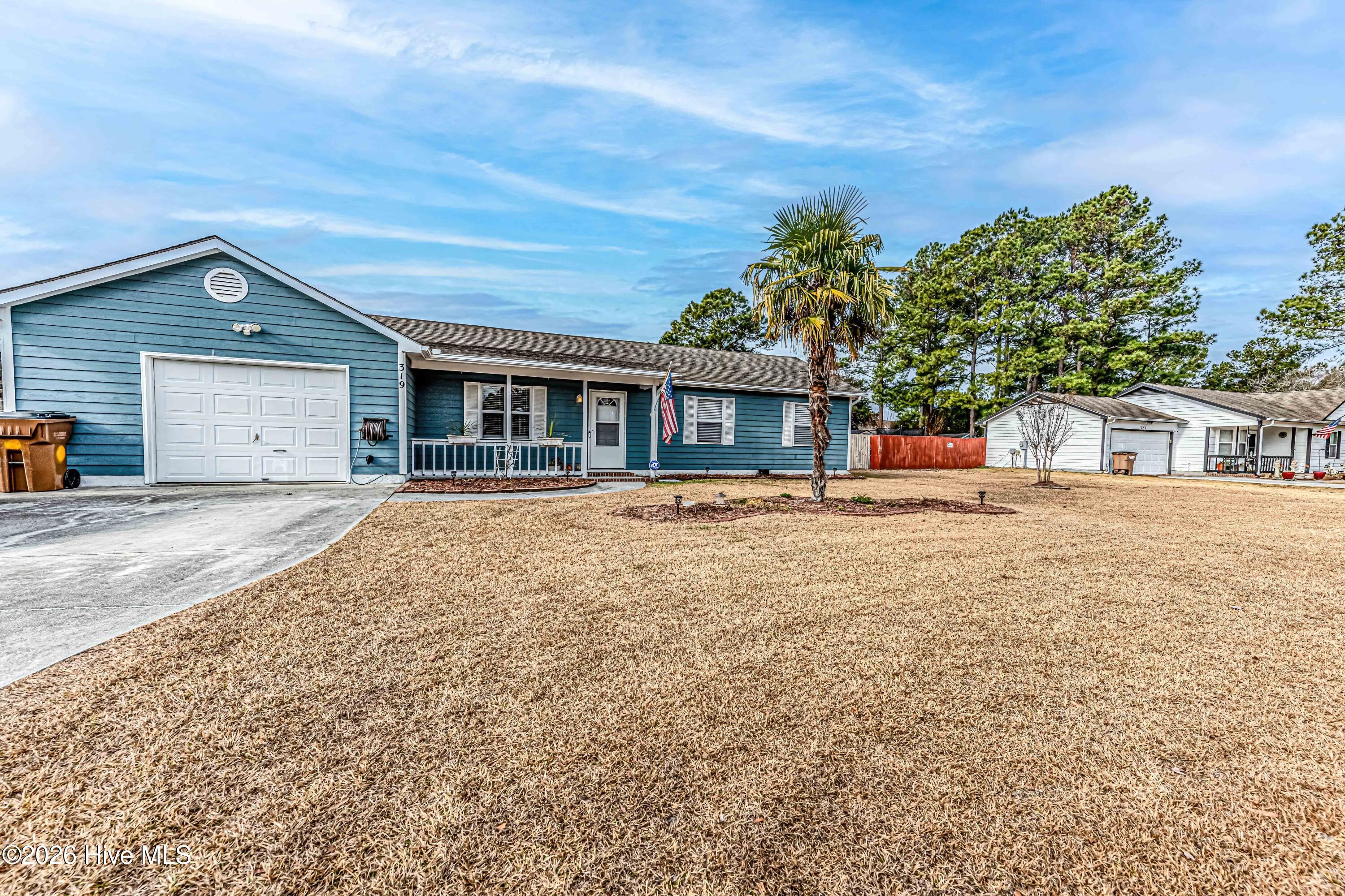319 Riggs Road Hubert, NC 28539 - Photo 4 of 68 Front