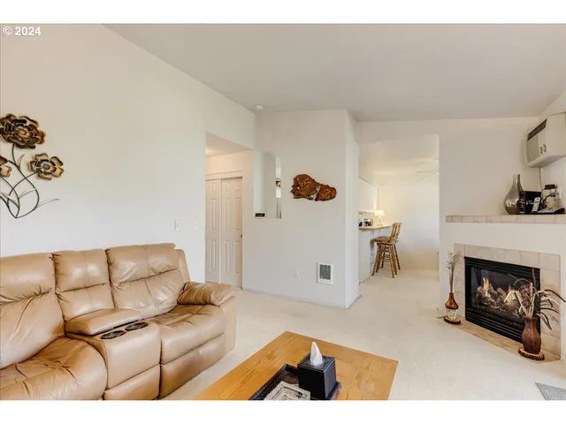 $270,000 | 4744 West Powell Boulevard, Unit K227, Gresham, OR 97030