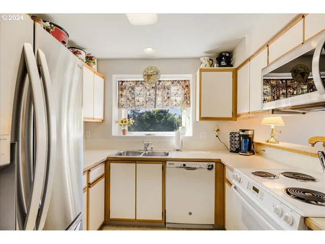 $270,000 | 4744 West Powell Boulevard, Unit K227, Gresham, OR 97030