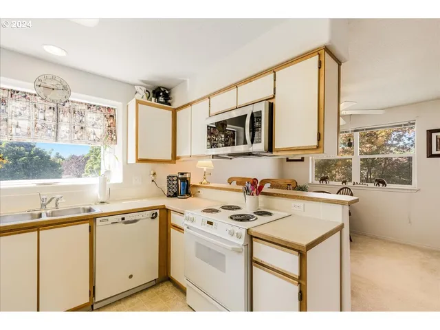 $270,000 | 4744 West Powell Boulevard, Unit K227, Gresham, OR 97030