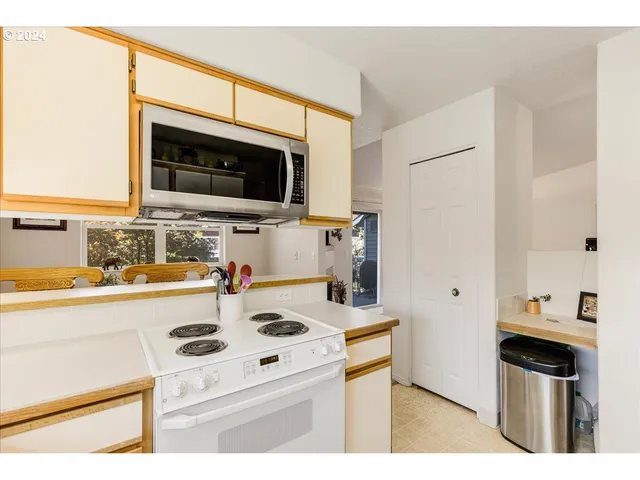 $270,000 | 4744 West Powell Boulevard, Unit K227, Gresham, OR 97030