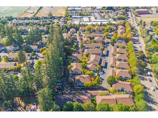 $270,000 | 4744 West Powell Boulevard, Unit K227, Gresham, OR 97030