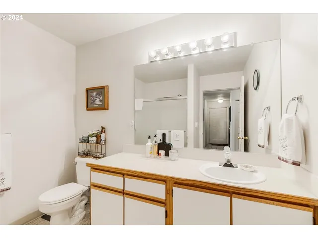 $270,000 | 4744 West Powell Boulevard, Unit K227, Gresham, OR 97030