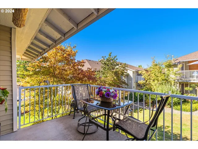 $270,000 | 4744 West Powell Boulevard, Unit K227, Gresham, OR 97030