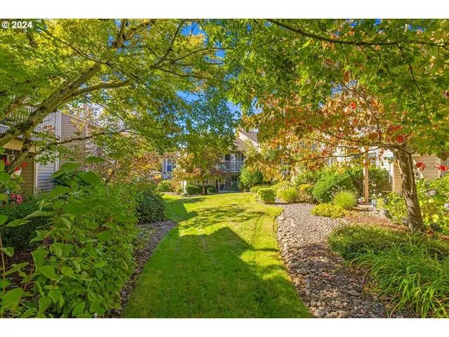$270,000 | 4744 West Powell Boulevard, Unit K227, Gresham, OR 97030