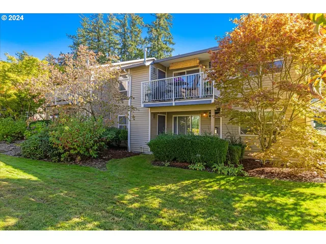 $270,000 | 4744 West Powell Boulevard, Unit K227, Gresham, OR 97030