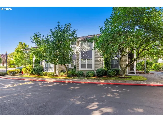 $270,000 | 4744 West Powell Boulevard, Unit K227, Gresham, OR 97030
