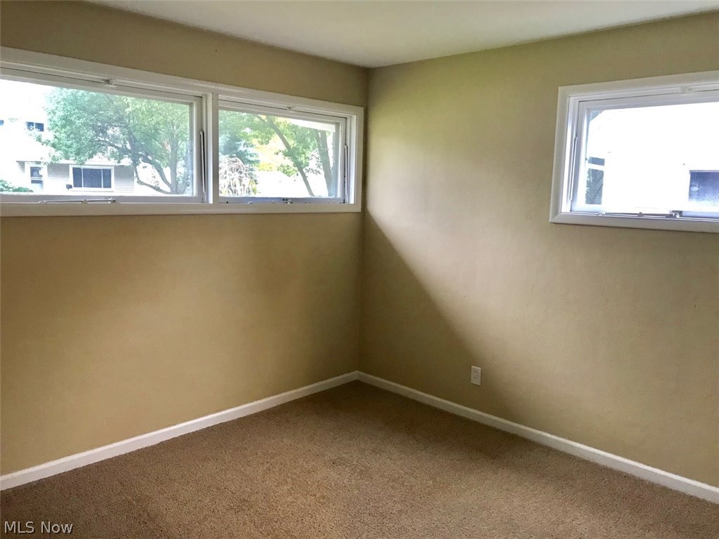 2615 Overbrook Road Cuyahoga Falls, OH 44221 - Photo 22 of 26
