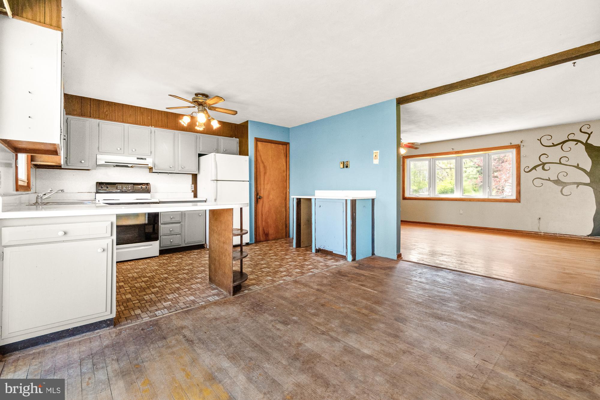 6026 Conover Road Taneytown, MD 21787 - Photo 12 of 38