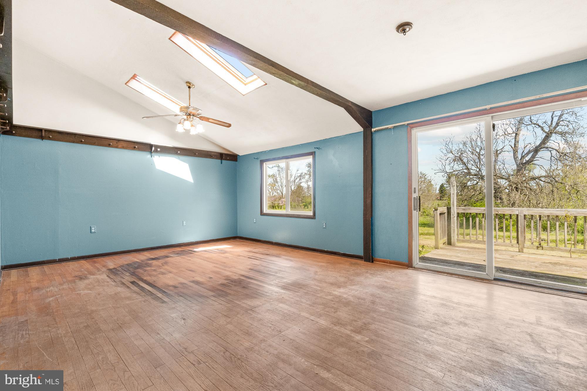 6026 Conover Road Taneytown, MD 21787 - Photo 13 of 38
